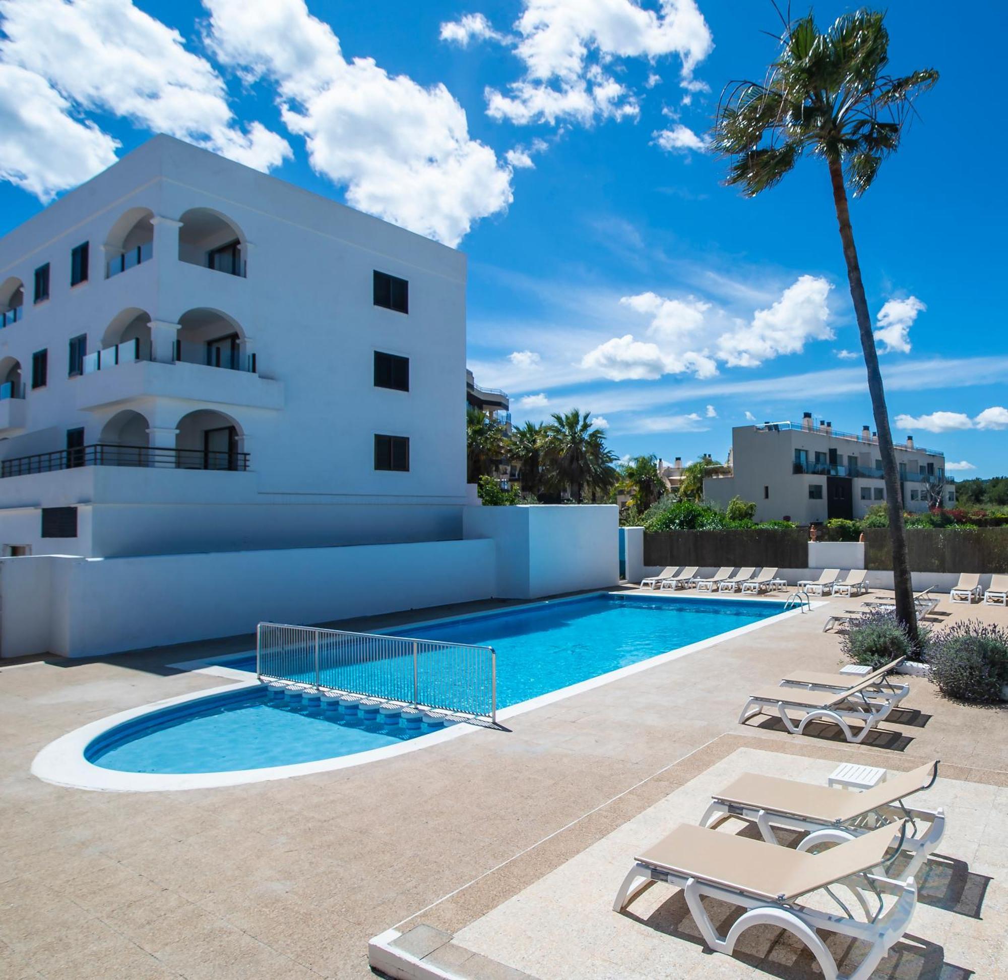 Pierre & Vacances Ros Ibiza Santa Eularia des Riu Ngoại thất bức ảnh