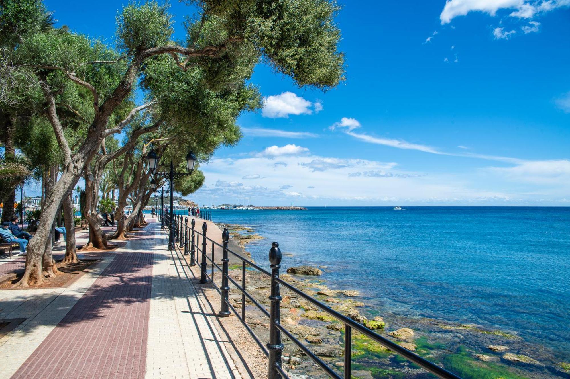 Pierre & Vacances Ros Ibiza Santa Eularia des Riu Ngoại thất bức ảnh