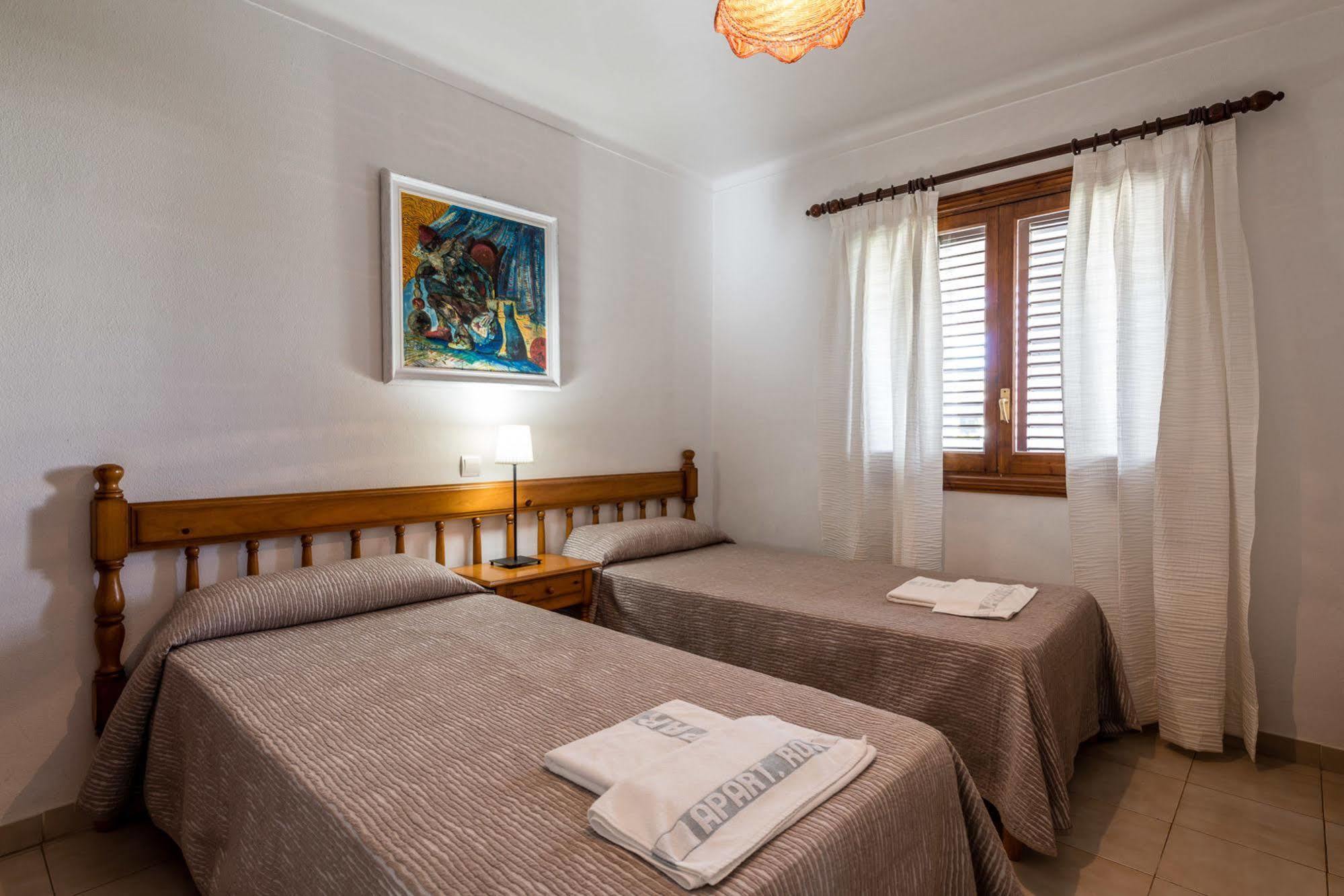 Pierre & Vacances Ros Ibiza Santa Eularia des Riu Ngoại thất bức ảnh